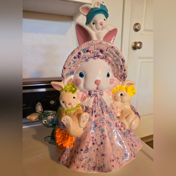 Ceramic Peter Rabbit Bunny - Picture 2 of 4